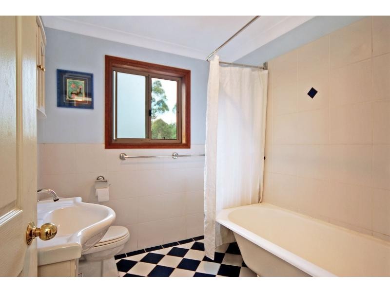 51 Mcarthur Drive, Falls Creek NSW 2540