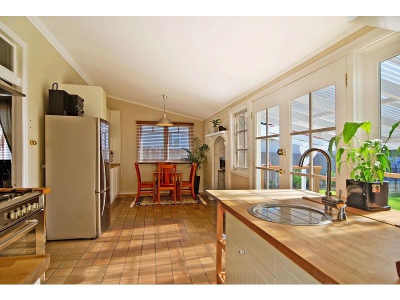 5 Junction Street, Nowra NSW 2541