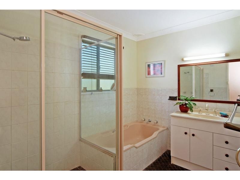 144 Cambewarra Road, Bomaderry NSW 2541