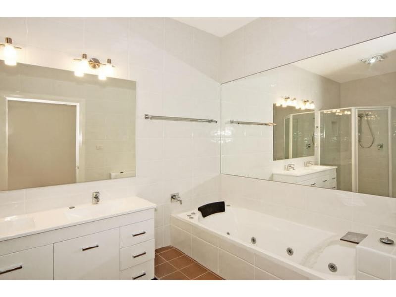 30 Illaroo Road, North Nowra NSW 2541