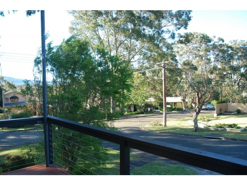 33 Walsh Crescent, North Nowra NSW 2541