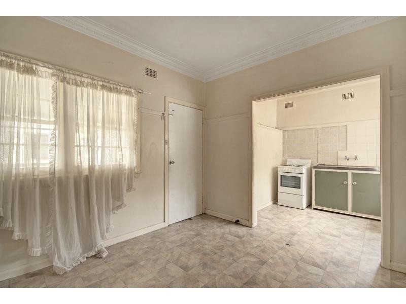 70 East Street, Nowra NSW 2541