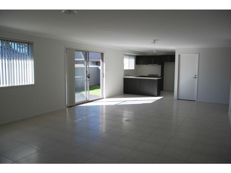 8 Terralla Grove, South Nowra NSW 2541
