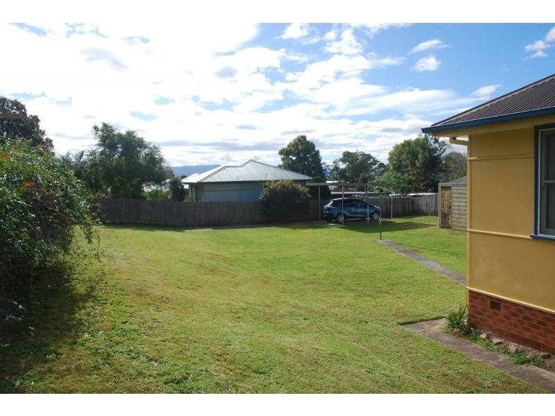 37 Worrigee Street, Nowra NSW 2541