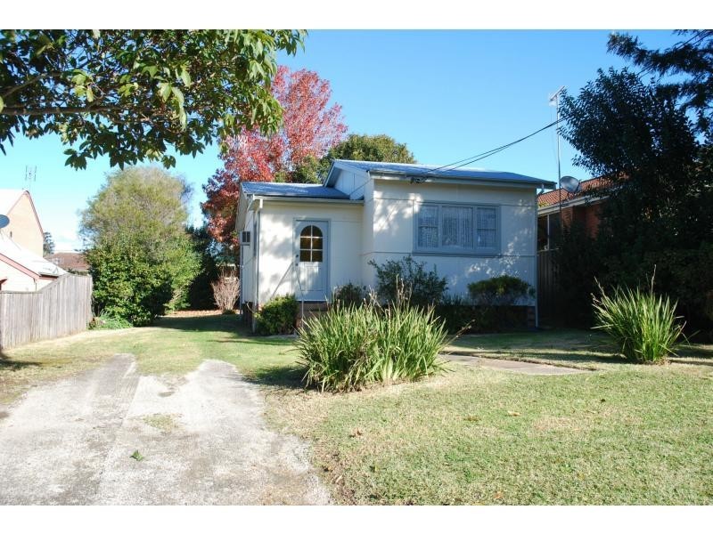 48 Douglas Street, Nowra NSW 2541