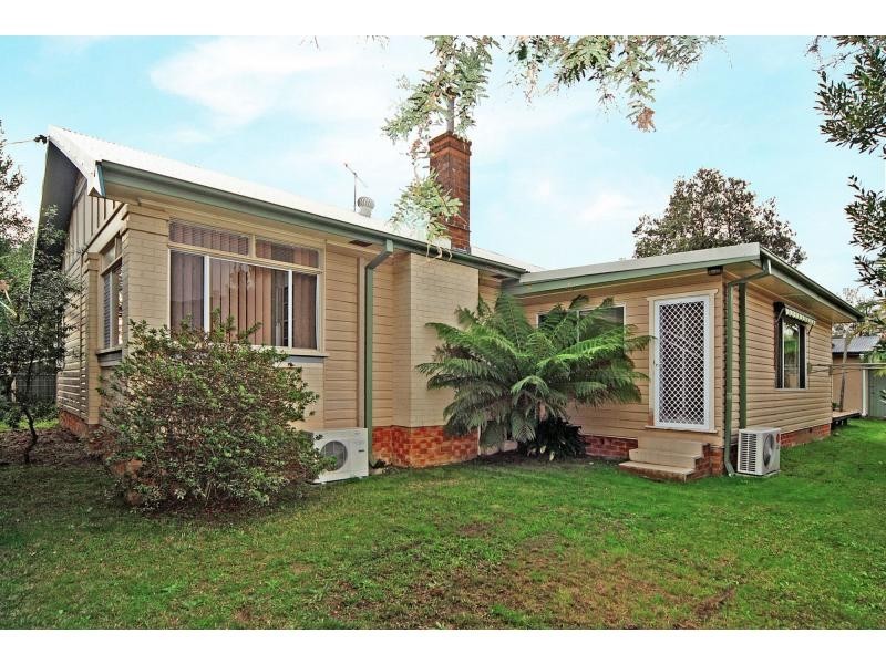 21 Bunberra Street, Bomaderry NSW 2541