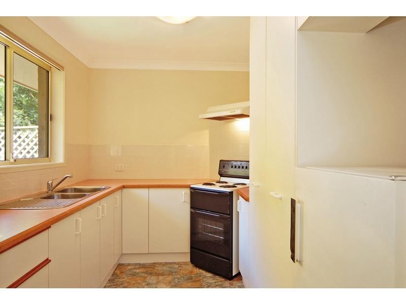 2/8a Rendal Avenue, North Nowra NSW 2541