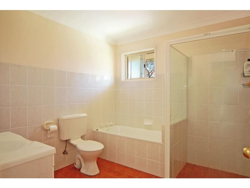 2/8a Rendal Avenue, North Nowra NSW 2541