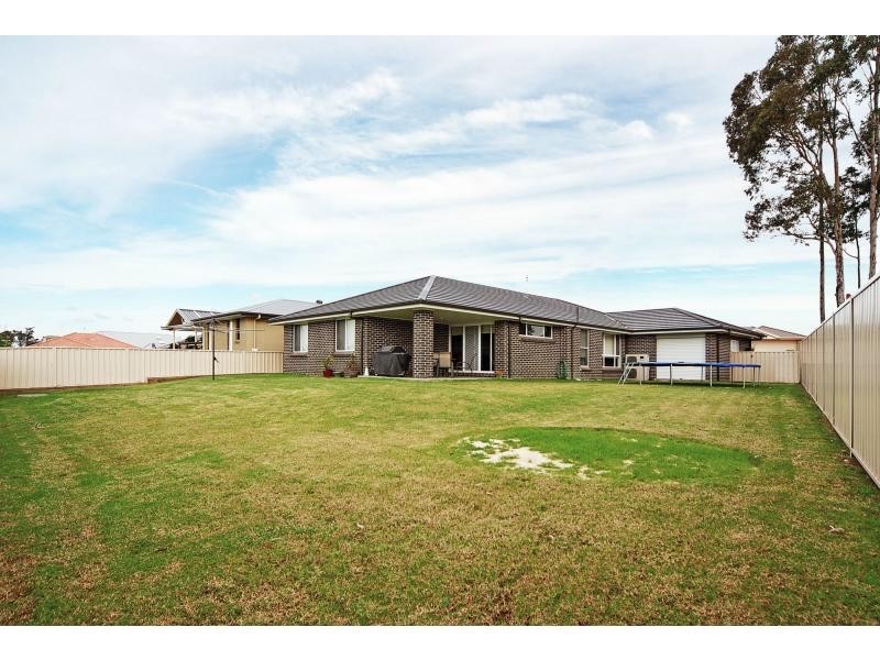 24 Blue Bell Way, Worrigee NSW 2540