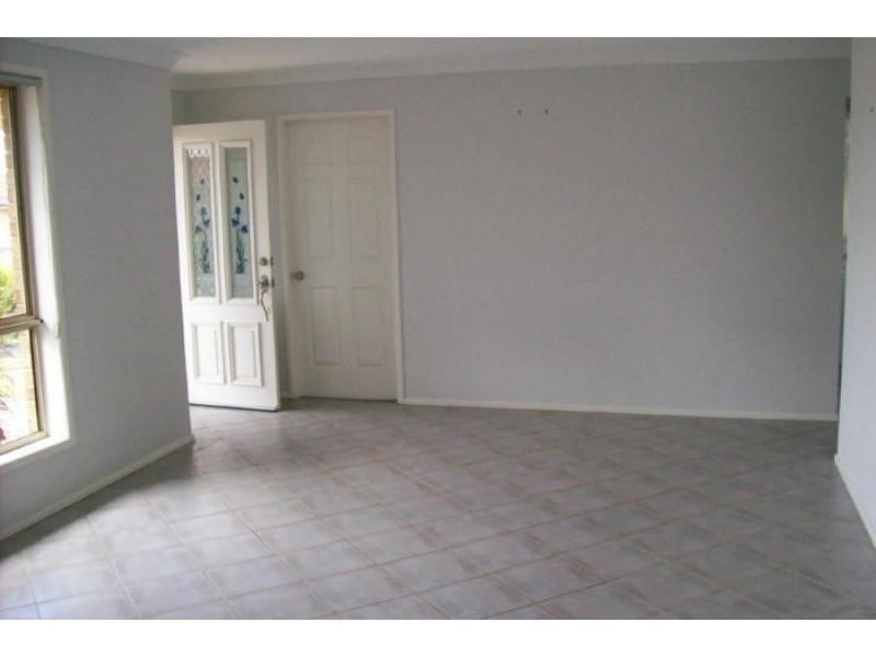 9 Jewel Street, Worrigee NSW 2540