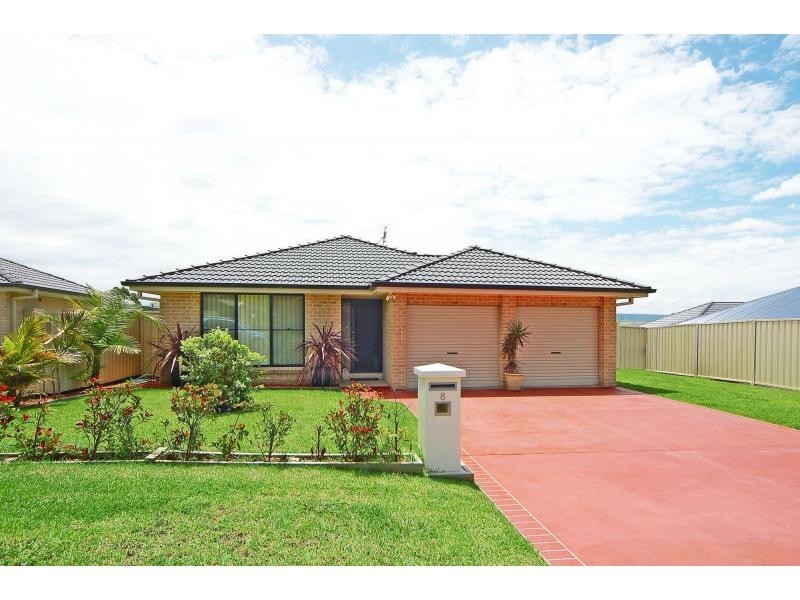 8 Carrington Park Drive, Nowra NSW 2541