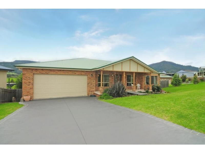 2 Lebene Grove, Cambewarra NSW 2540
