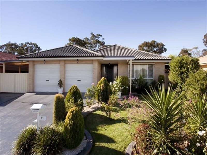 71 Burradoo Crescent, Nowra NSW 2541