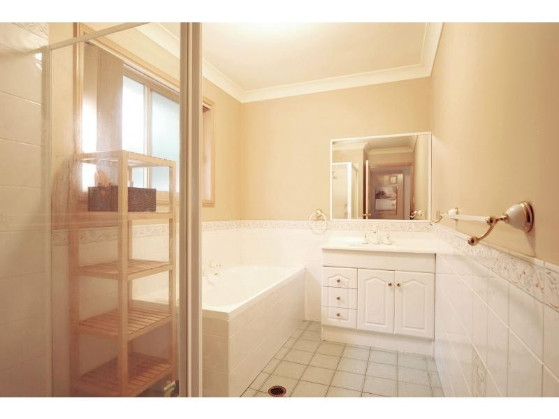 5/22 Mattes Way, Bomaderry NSW 2541