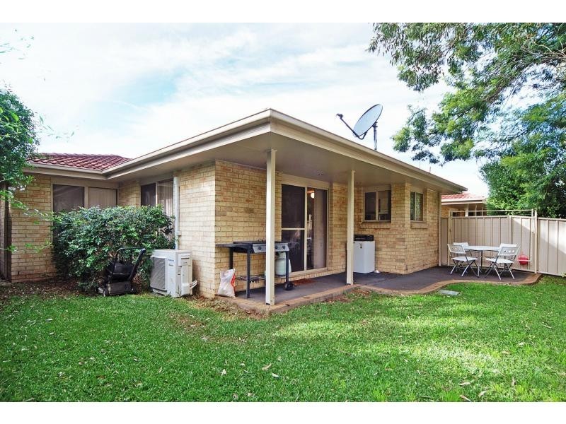 5/22 Mattes Way, Bomaderry NSW 2541