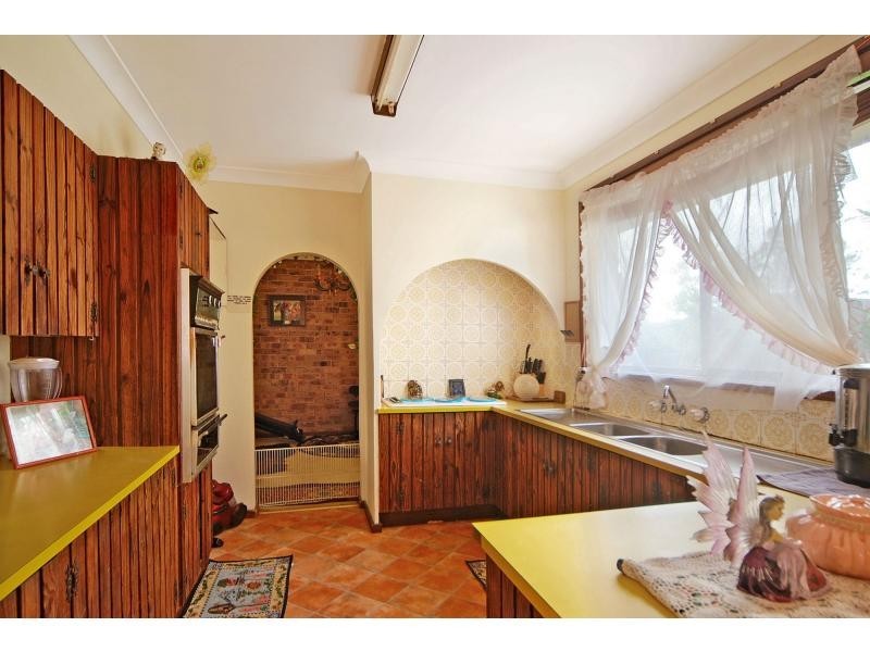 6 Lyrebird Drive, Nowra NSW 2541