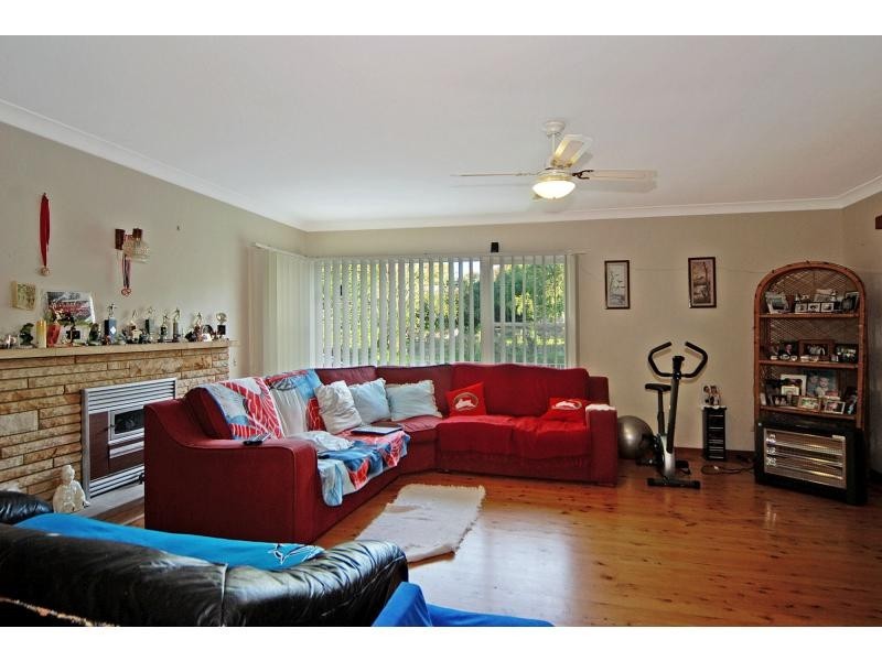 17 Huxley Street, Nowra NSW 2541