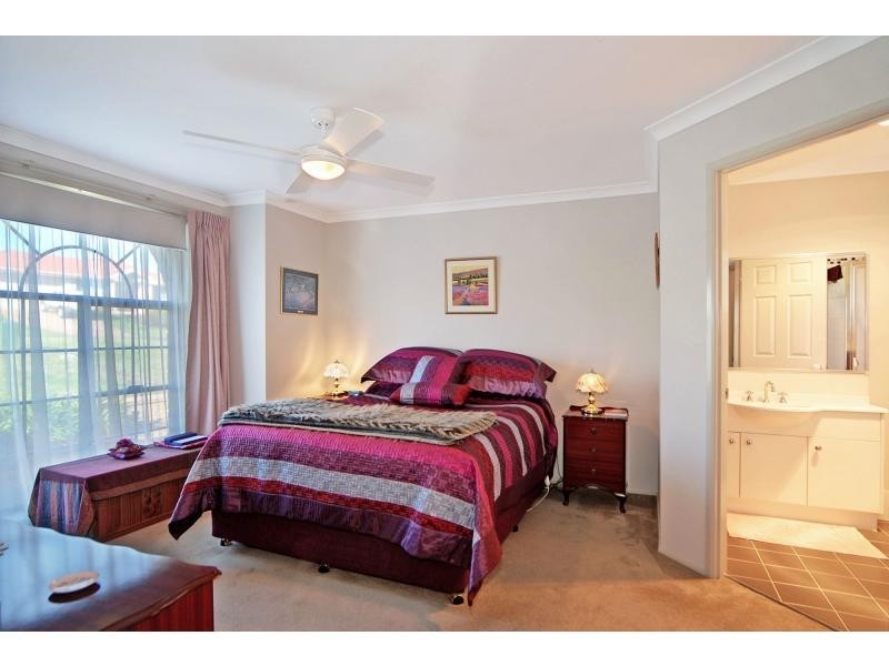 34 Carrington Park Drive, Nowra NSW 2541