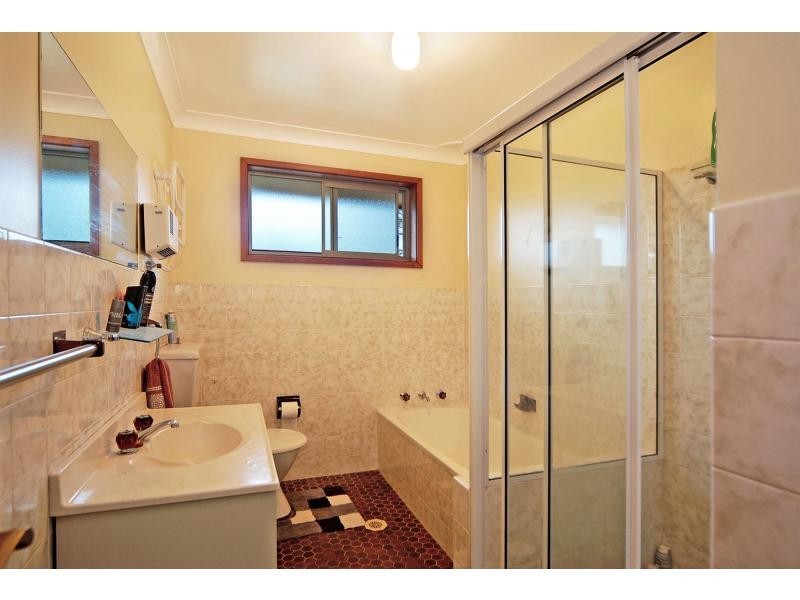 12 Farrar Drive, North Nowra NSW 2541