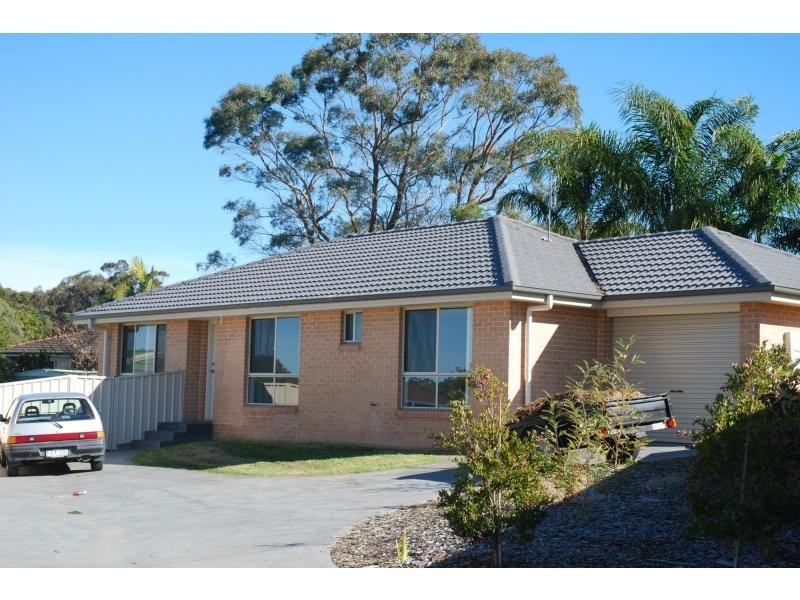 Villa 2/2 Plato Crescent, Worrigee NSW 2540
