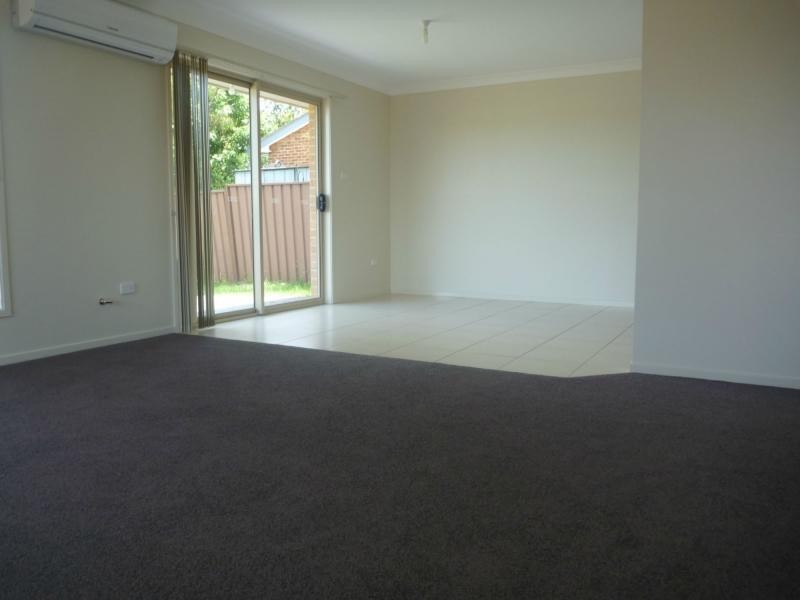 Villa 2/2 Plato Crescent, Worrigee NSW 2540