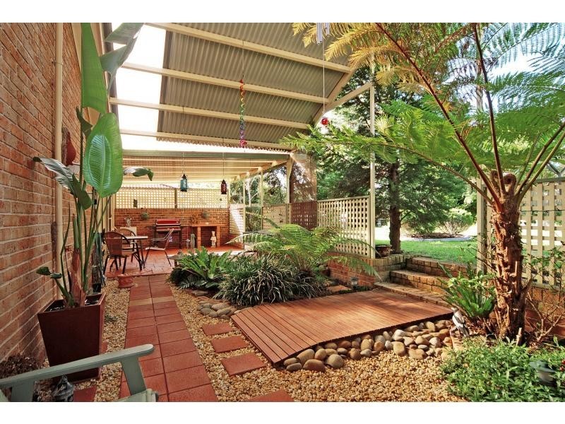 12 Lightwood Drive, West Nowra NSW 2541