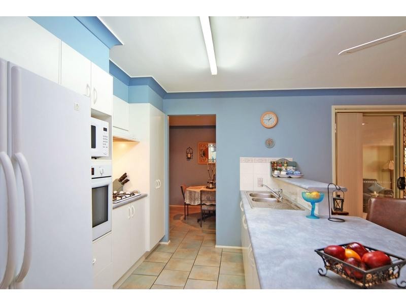 12 Lightwood Drive, West Nowra NSW 2541