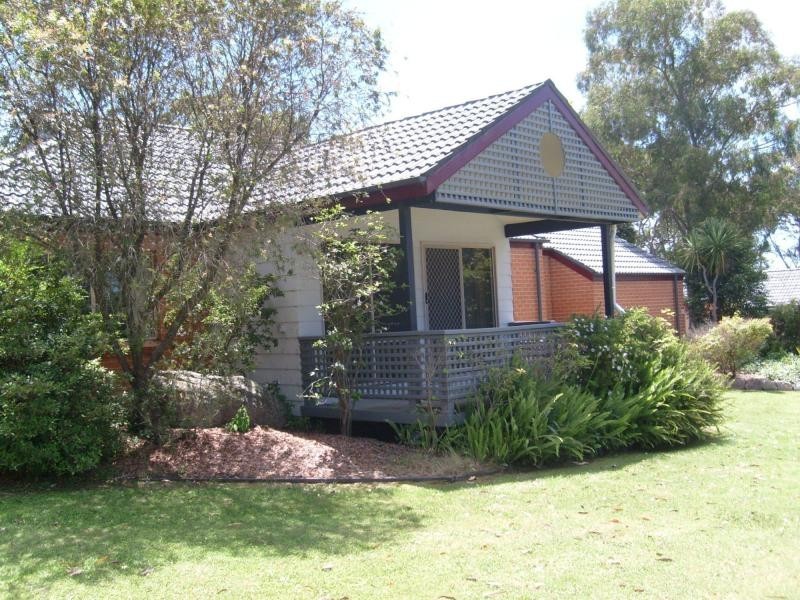 6/33 Lynburn Avenue, Bomaderry NSW 2541