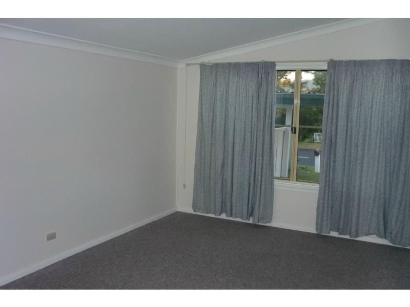 2 Page Avenue, North Nowra NSW 2541