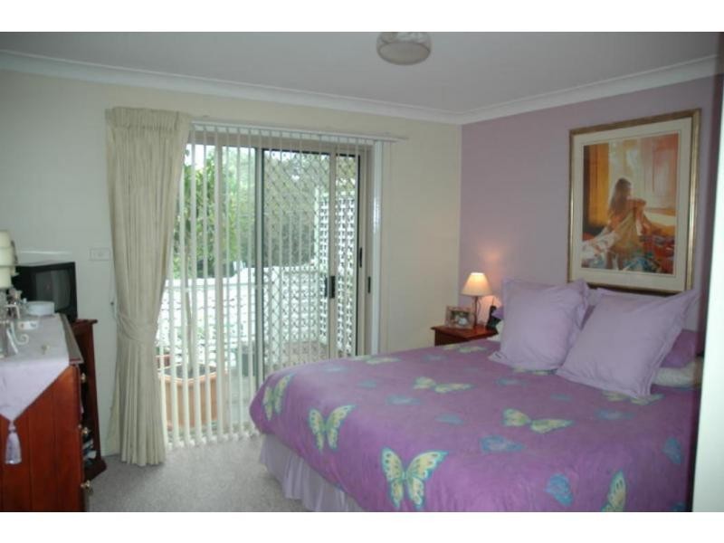 4/60 Brinawarr Street, Bomaderry NSW 2541