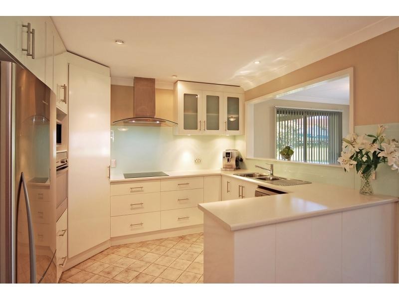 13 Cotton Palm Drive, North Nowra NSW 2541