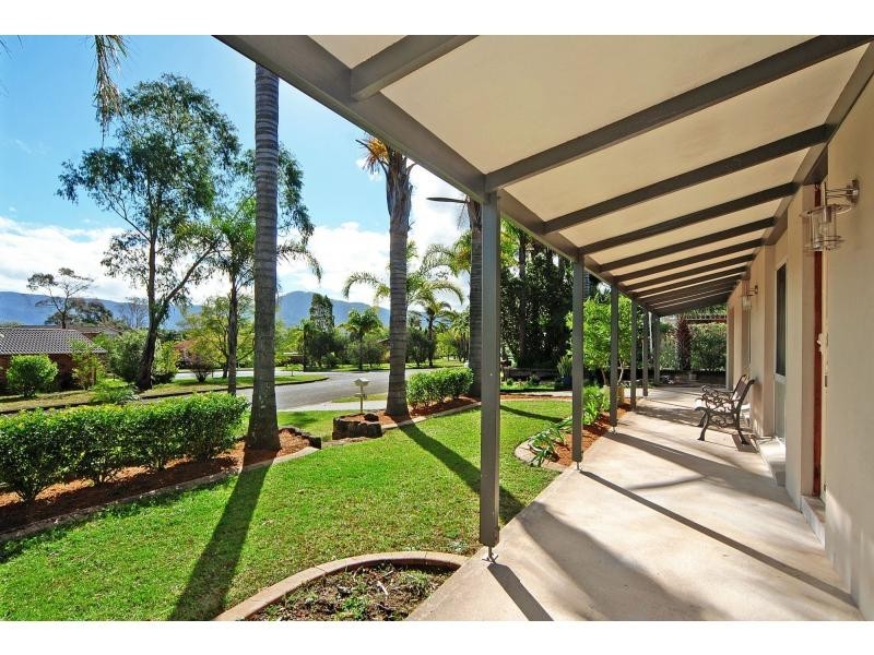 13 Cotton Palm Drive, North Nowra NSW 2541