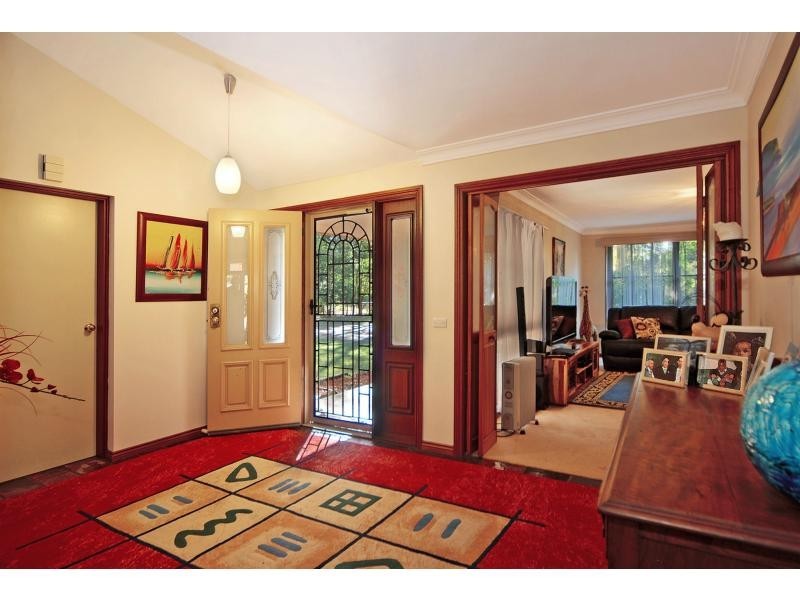 9 Halstead Place, Bomaderry NSW 2541