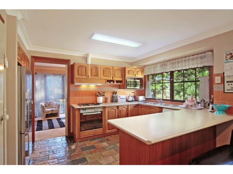 9 Halstead Place, Bomaderry NSW 2541