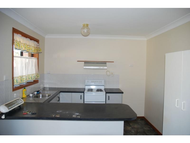 7 Glenair Avenue, West Nowra NSW 2541