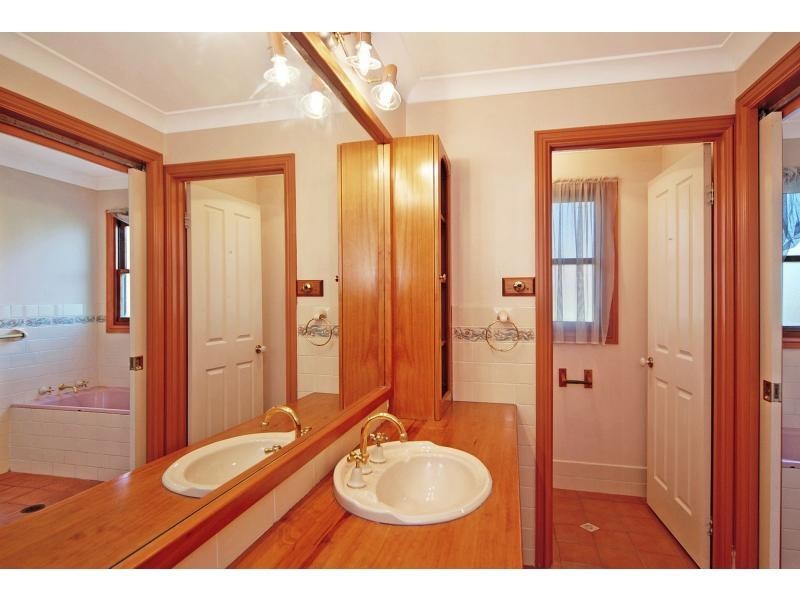 22 Jaycee Avenue, Nowra NSW 2541