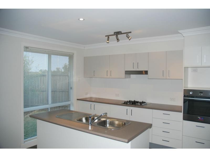 3/146 Plunkett Street, Nowra NSW 2541