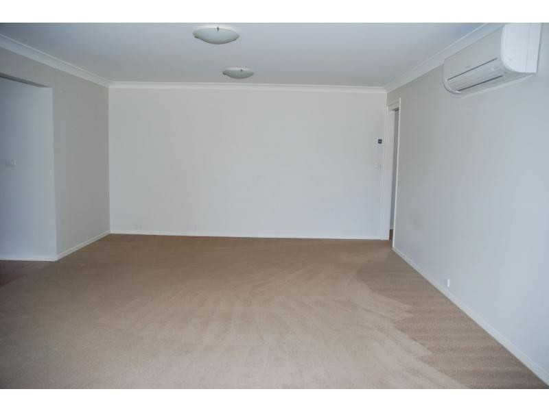 6/33 Lynburn Avenue, Bomaderry NSW 2541