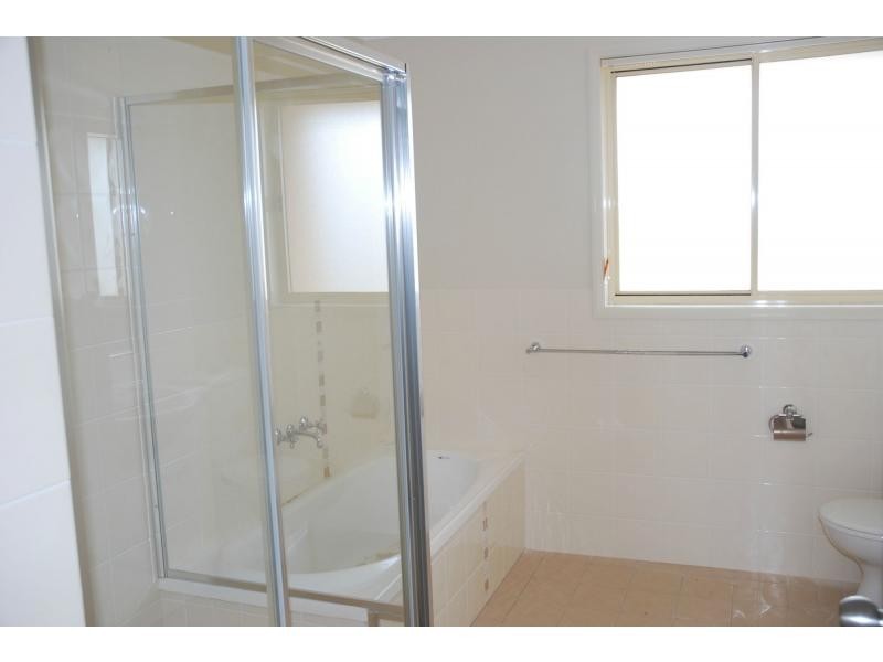 1 Juniper Place, Worrigee NSW 2540