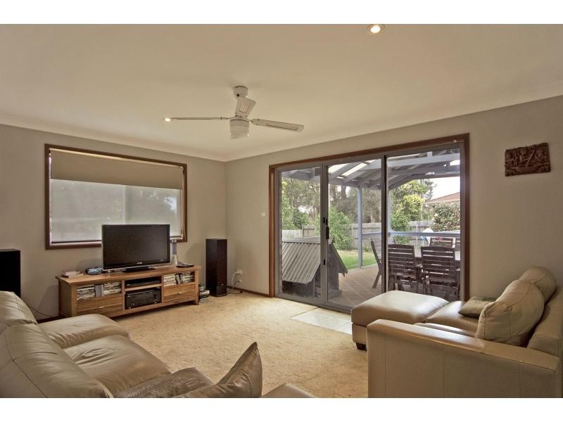 12 Glenair Avenue, West Nowra NSW 2541