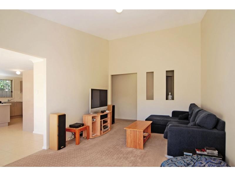 122b Jasmine Drive, Bomaderry NSW 2541