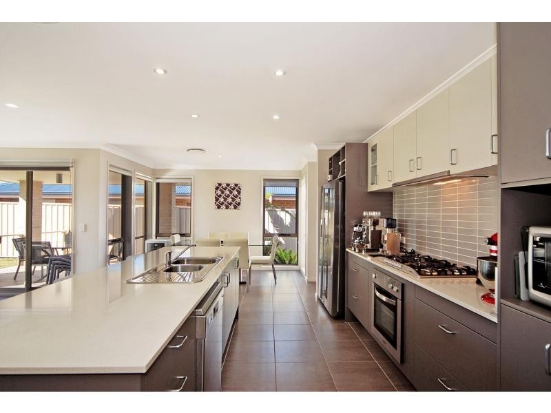 70 Rayleigh Drive, Worrigee NSW 2540