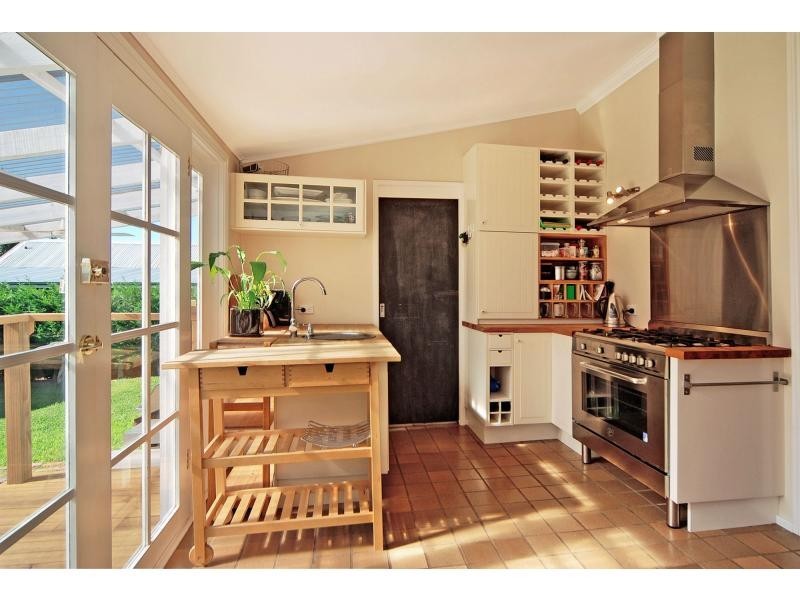 5 Junction Street, Nowra NSW 2541