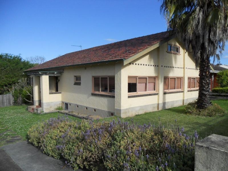 160 Kinghorne Street, Nowra NSW 2541