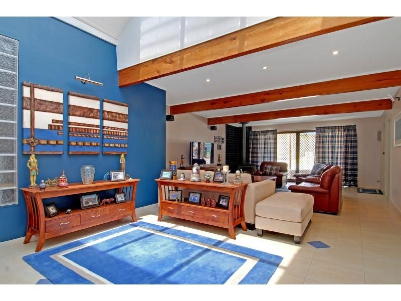 16 Worrigee Street, Nowra NSW 2541