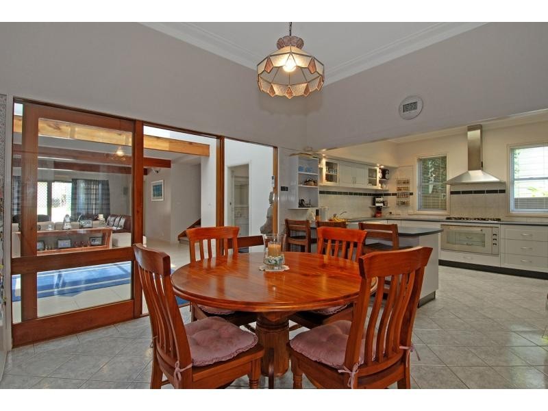 16 Worrigee Street, Nowra NSW 2541