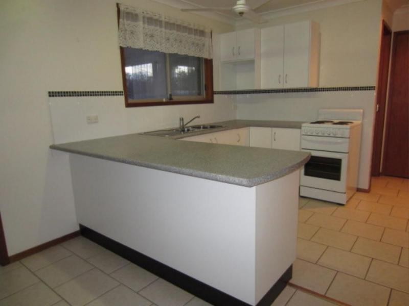 14 Crawford Drive, North Nowra NSW 2541