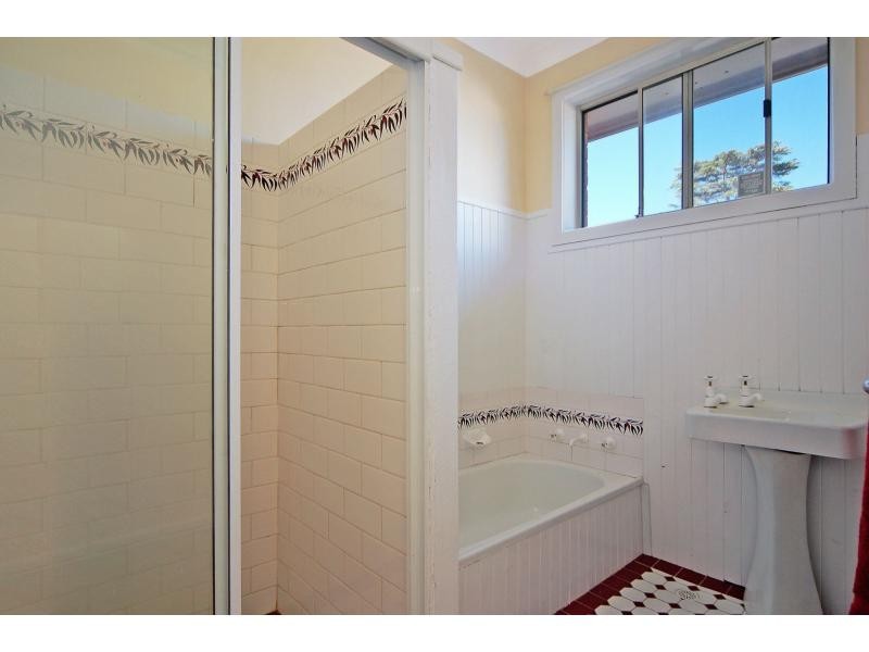 30 Tanang Street, Bomaderry NSW 2541
