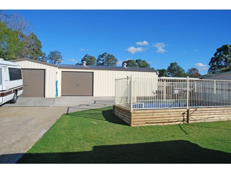 16 Ernest Street, Nowra NSW 2541