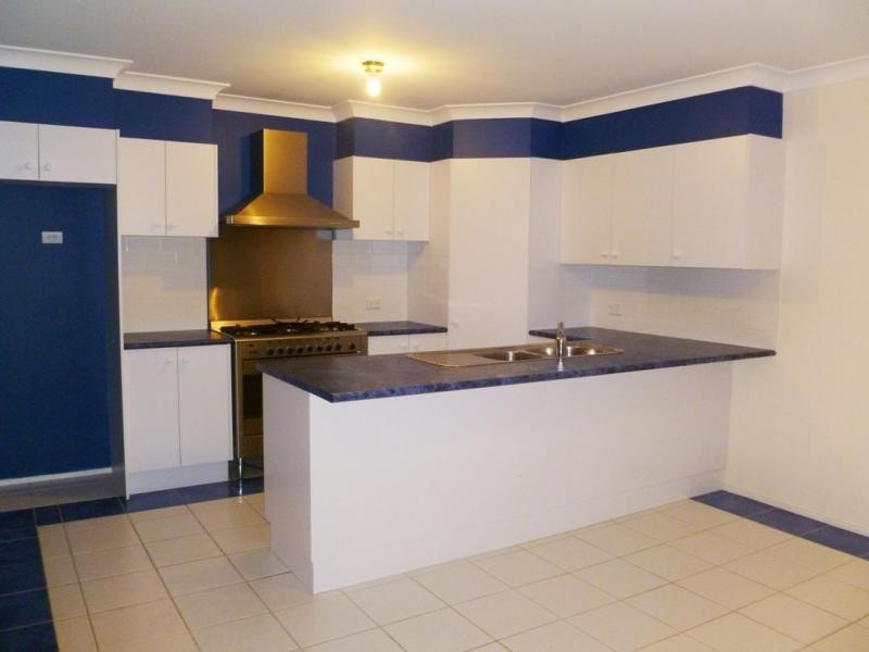 17 Riveroak Road, Worrigee NSW 2540